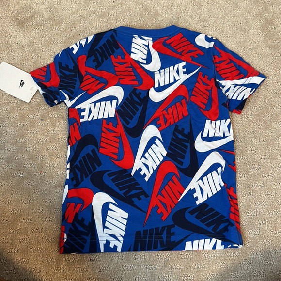 Two Nike shirts 3-4yrs. Brand new never worn - Picture 3 of 7